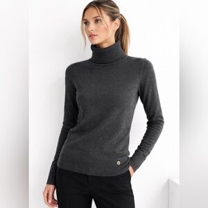 Tory Burch Grey Merino Wool Turtleneck Sweater Classic Minimalist M